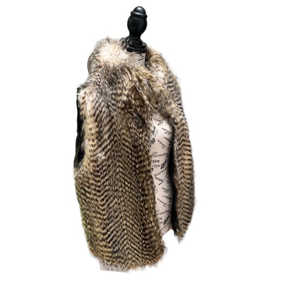 Joe Fresh Faux Fur Hip Length Vest Women's Size L - Picture 4 of 12
